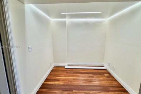 Снять в аренду кондоминиум в Санни-Айлс-Бич, Флорида 2 спальни, 141.68м2, № 2030365 - фото 8