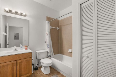 Condominio en venta en Kissimmee, Florida, 3 dormitorios, 137.87 m2 № 2220648 - foto 16