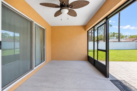 House in Palm Coast, Florida 4 bedrooms, 205.13 sq.m. № 2391032 - photo 22