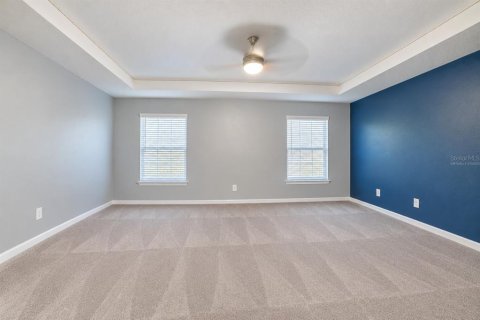 House in Palm Coast, Florida 4 bedrooms, 205.13 sq.m. № 2391032 - photo 8
