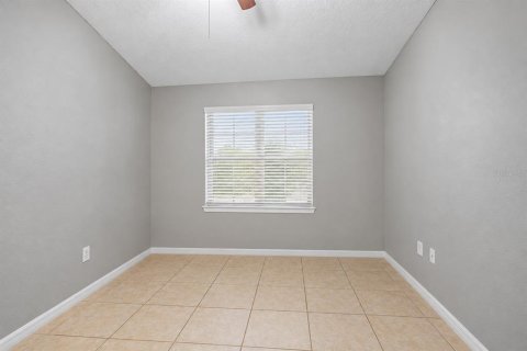 House in Palm Coast, Florida 4 bedrooms, 205.13 sq.m. № 2391032 - photo 16
