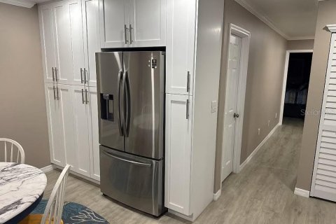 Condominio en alquiler en Tarpon Springs, Florida, 2 dormitorios, 80.92 m2 № 1754981 - foto 4
