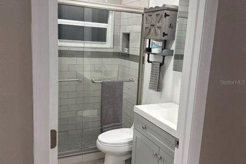 Condominio en alquiler en Tarpon Springs, Florida, 2 dormitorios, 80.92 m2 № 1754981 - foto 8