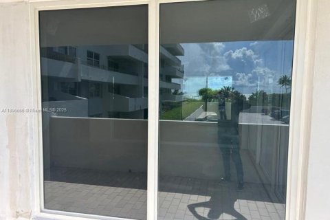 Copropriété à vendre à Key Biscayne, Floride: 2 chambres, 117.06 m2 № 2013889 - photo 5