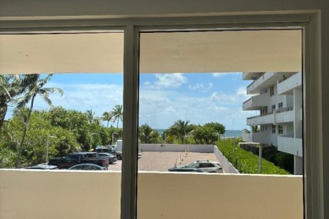 Copropriété à vendre à Key Biscayne, Floride: 2 chambres, 117.06 m2 № 2013889 - photo 4