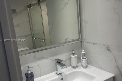 Снять в аренду квартиру в Майами-Бич, Флорида 2 спальни, 100.33м2, № 2027301 - фото 4