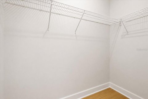 Townhouse in Gainesville, Florida 2 bedrooms, 98.1 sq.m. № 2227380 - photo 17