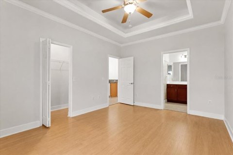 Townhouse in Gainesville, Florida 2 bedrooms, 98.1 sq.m. № 2227380 - photo 12