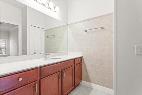 Townhouse in Gainesville, Florida 2 bedrooms, 98.1 sq.m. № 2227380 - photo 16