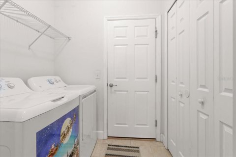 Townhouse in Gainesville, Florida 2 bedrooms, 98.1 sq.m. № 2227380 - photo 21