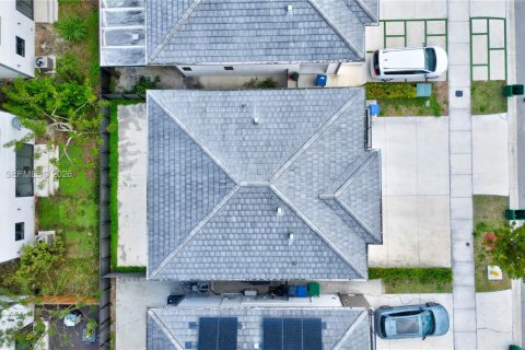 Casa en venta en Florida City, Florida, 5 dormitorios, 176.7 m2 № 2057479 - foto 10