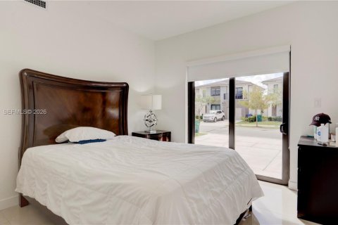 Casa en venta en Florida City, Florida, 5 dormitorios, 176.7 m2 № 2057479 - foto 21