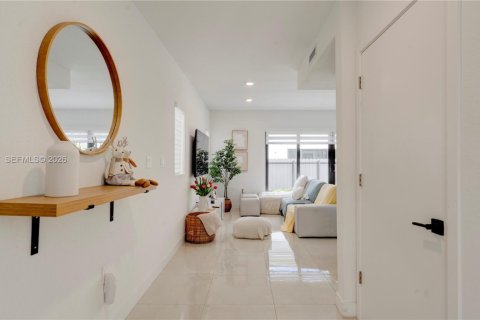 Casa en venta en Florida City, Florida, 5 dormitorios, 176.7 m2 № 2057479 - foto 25