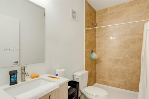 Casa en venta en Florida City, Florida, 5 dormitorios, 176.7 m2 № 2057479 - foto 24