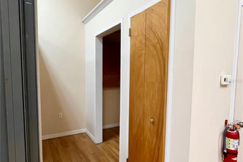 Propiedad comercial en alquiler en Orlando, Florida № 2219019 - foto 23