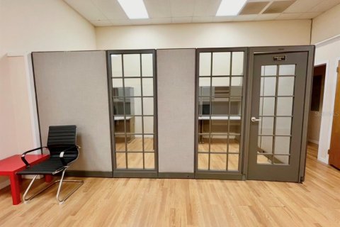 Propiedad comercial en alquiler en Orlando, Florida № 2219019 - foto 6