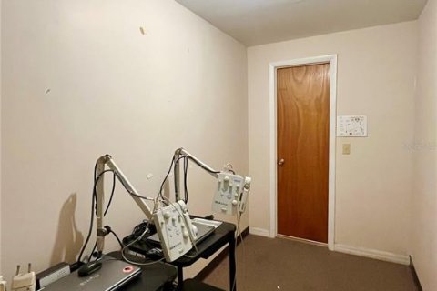 Propiedad comercial en alquiler en Orlando, Florida № 2219019 - foto 30