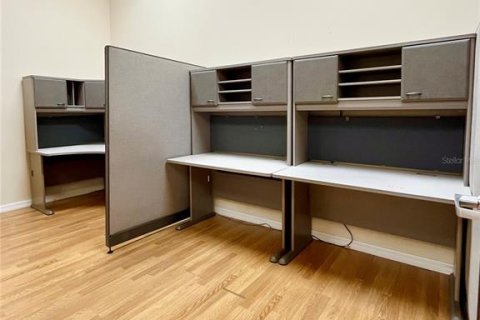 Propiedad comercial en alquiler en Orlando, Florida № 2219019 - foto 20