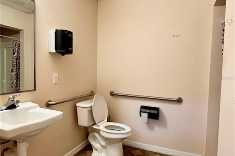 Propiedad comercial en alquiler en Orlando, Florida № 2219019 - foto 26