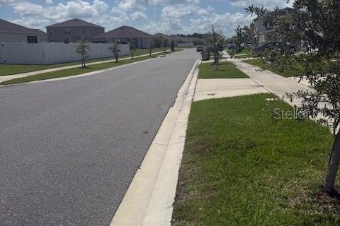 House in Kissimmee, Florida 5 bedrooms, 248.42 sq.m. № 2325188 - photo 10