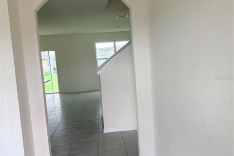 House in Kissimmee, Florida 5 bedrooms, 248.42 sq.m. № 2325188 - photo 13
