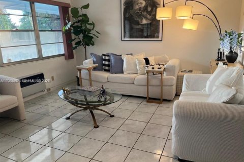 Copropriété à vendre à Deerfield Beach, Floride: 1 chambre, 54.35 m2 № 2026922 - photo 5