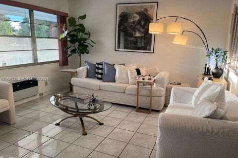 Copropriété à vendre à Deerfield Beach, Floride: 1 chambre, 54.35 m2 № 2026922 - photo 3