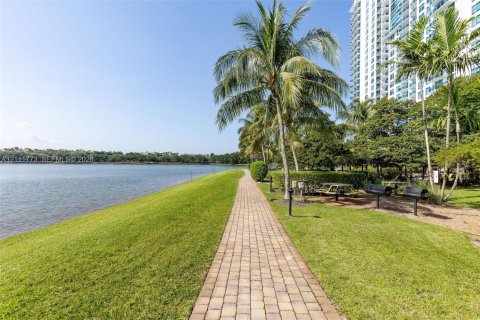 Condominio en venta en Sunrise, Florida, 2 dormitorios, 165.18 m2 № 2429899 - foto 26