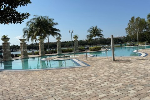 Condominio en venta en Sunrise, Florida, 2 dormitorios, 165.18 m2 № 2429899 - foto 25