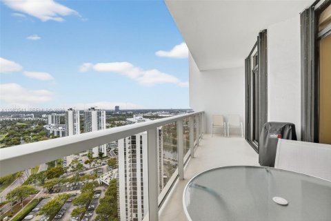 Condo in Aventura, Florida, 2 bedrooms  № 2047062 - photo 4