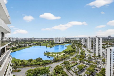 Condo in Aventura, Florida, 2 bedrooms  № 2047062 - photo 2