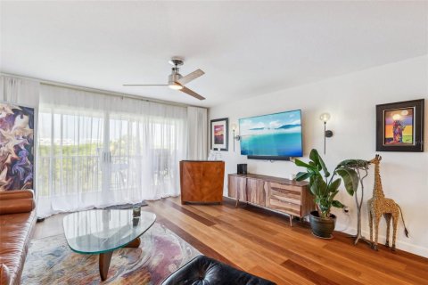 Townhouse in Seminole, Florida 4 bedrooms, 201.97 sq.m. № 1820768 - photo 16