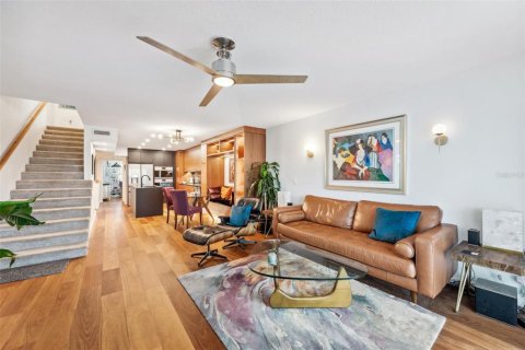 Townhouse in Seminole, Florida 4 bedrooms, 201.97 sq.m. № 1820768 - photo 19