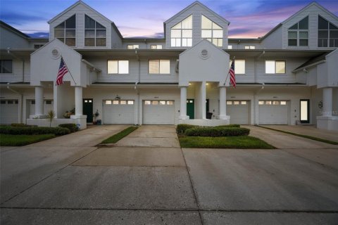 Townhouse in Seminole, Florida 4 bedrooms, 201.97 sq.m. № 1820768 - photo 2