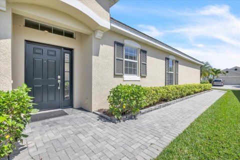 House in Cape Coral, Florida 3 bedrooms, 178.93 sq.m. № 2208804 - photo 3