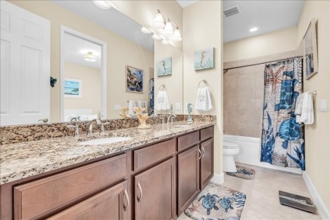 House in Cape Coral, Florida 3 bedrooms, 178.93 sq.m. № 2208804 - photo 25