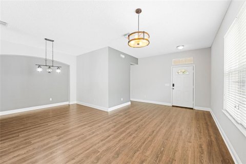 Casa en venta en Orlando, Florida, 4 dormitorios, 179.39 m2 № 2236087 - foto 9