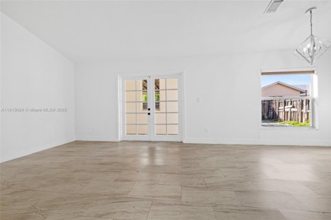 Villa ou maison à vendre à Homestead, Floride: 3 chambres, 129.78 m2 № 1971369 - photo 7