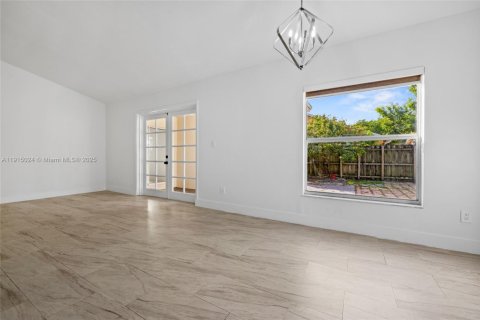 Villa ou maison à vendre à Homestead, Floride: 3 chambres, 129.78 m2 № 1971369 - photo 13