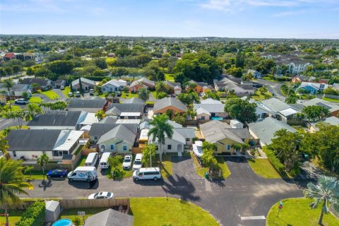 Villa ou maison à vendre à Homestead, Floride: 3 chambres, 129.78 m2 № 1971369 - photo 22