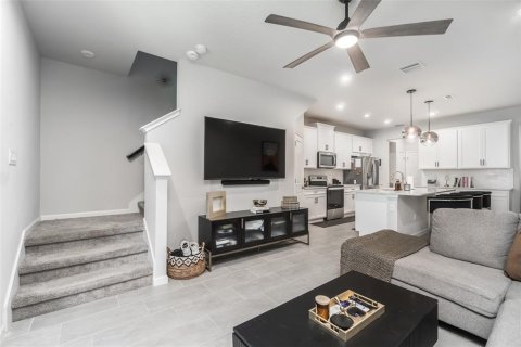 Touwnhouse à louer à Odessa, Floride: 3 chambres, 159.42 m2 № 2111065 - photo 17