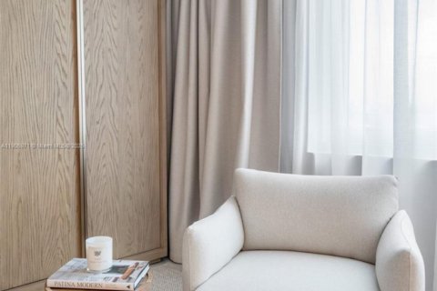 Condo in Miami Beach, Florida  № 2013193 - photo 4