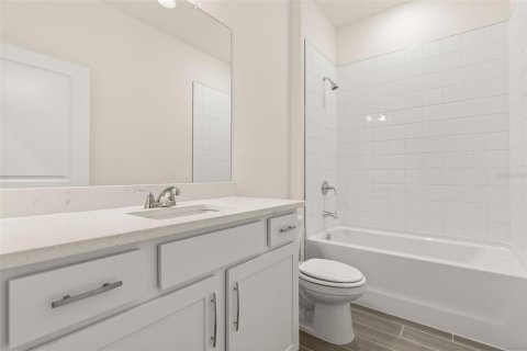 House in ANGELINE in Land O' Lakes, Florida 4 bedrooms, 249.63 sq.m. № 2152391 - photo 22
