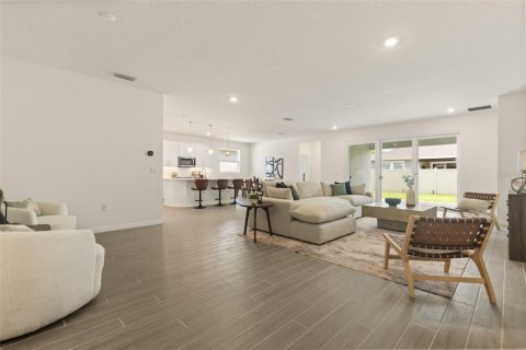 House in ANGELINE in Land O' Lakes, Florida 4 bedrooms, 249.63 sq.m. № 2152391 - photo 6