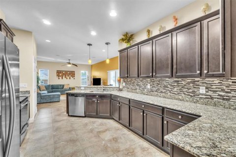 House in Auburndale, Florida 4 bedrooms, 233.09 sq.m. № 1720790 - photo 17
