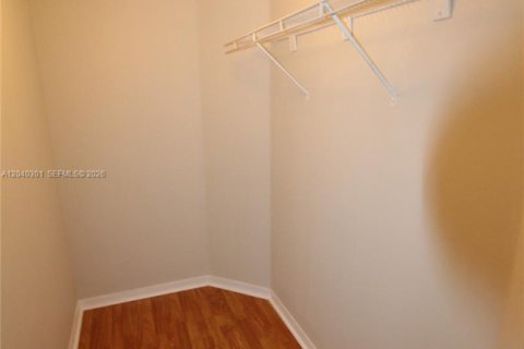 Condo in Cutler Bay, Florida, 2 bedrooms № 2086610 - photo 9