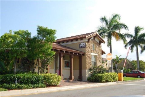 Condo in Cutler Bay, Florida, 2 bedrooms № 2086610 - photo 17