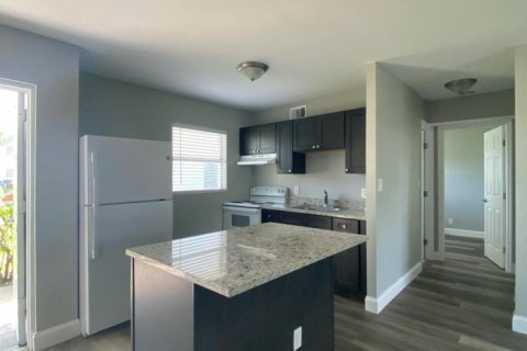 Appartement à louer à Fort Lauderdale, Floride: 2 chambres, 278.71 m2 № 2413018 - photo 6