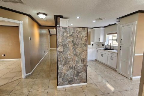 Villa ou maison à vendre à Wesley Chapel, Floride: 3 chambres, 150.13 m2 № 2123786 - photo 6