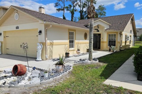 Casa en Wesley Chapel, Florida 3 dormitorios, 150.13 m2 № 2123786